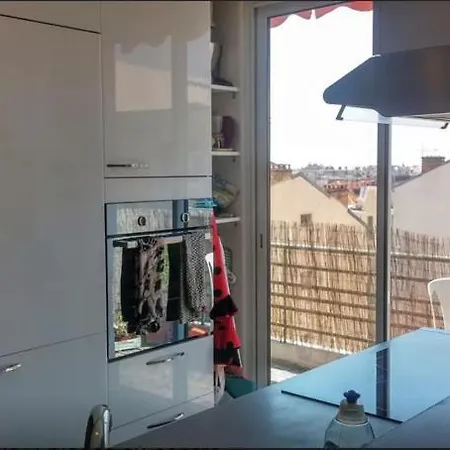 T2 Meuble Moderne, Dernier Etage Ascenseur, Centre Ville, Calme, Terrasse Sud Et Climatisation 公寓 尼斯